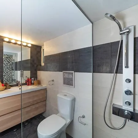 Rodini Park Apartament *